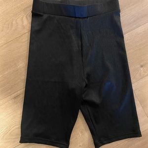 Ribbed bike shorts